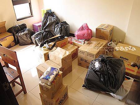 倉庫堆放打包的東西 倉庫堆放打包的東西