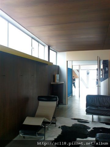 Le Corbusier apartment-1.JPG