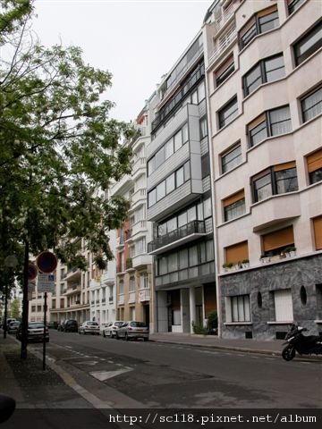 Le Corbusier apartment-11.JPG