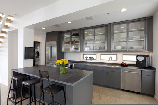 xlarge_interior_kitchen_640.jpg