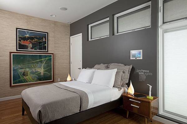 smarthome2011_masterbedroom.jpg