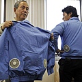 japan-air-conditioner-jacket-1-537x402.jpg