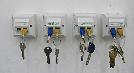 DIY RJ45 KEY RACK 02.png