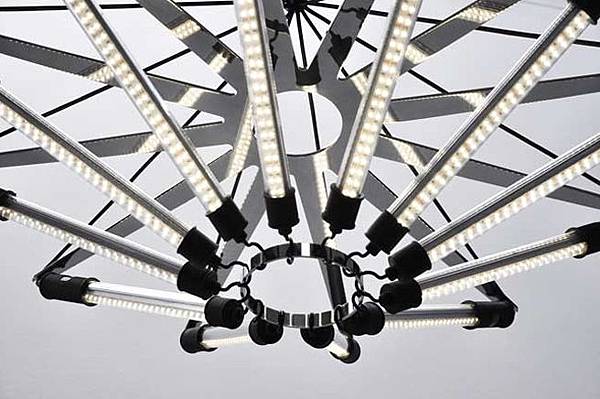 kroon-LED-lamp-3.jpg