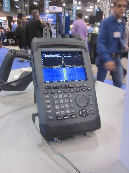 02-Rohde & Schwarz - PR100.jpg