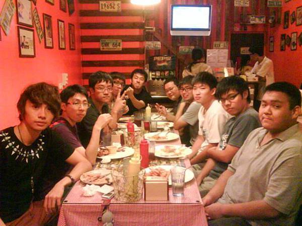 582434_324941574250142_1385242407_n