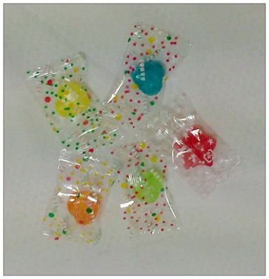 新春勝詣玩遊戲得到的獎品糖果!