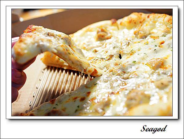 蕈菇嫩雞pizza 蕈菇嫩雞pizza
