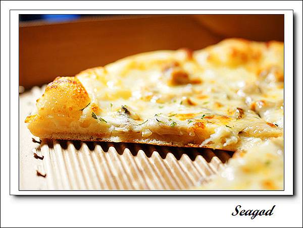 蕈菇嫩雞pizza 蕈菇嫩雞pizza