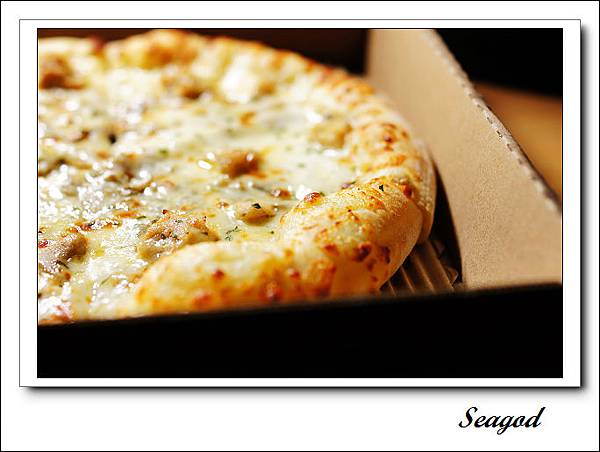 蕈菇嫩雞pizza 蕈菇嫩雞pizza