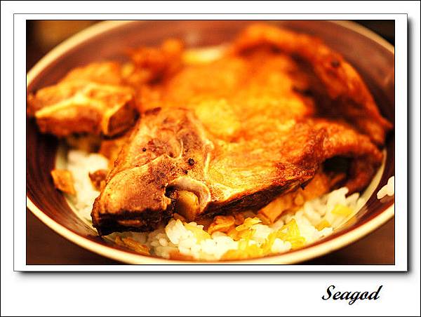 黑殿排骨飯 黑殿排骨飯