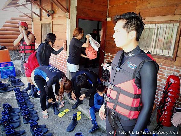 036 PA120002 著裝.JPG