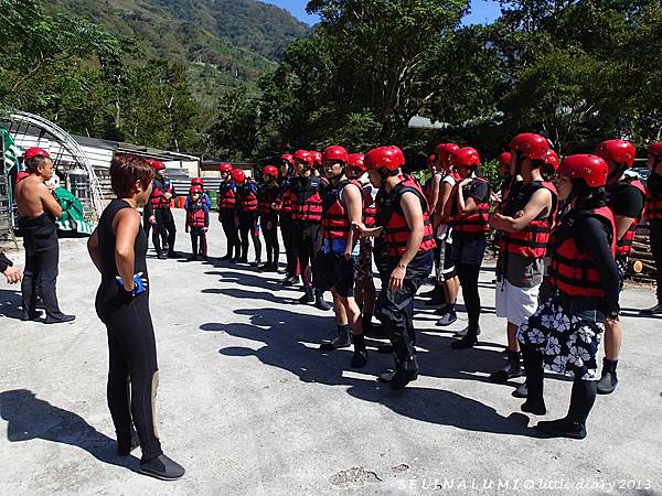 047 PA120013 部隊嗎.JPG