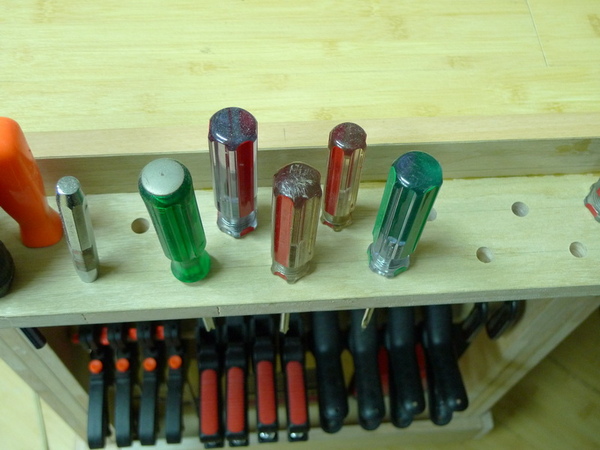 工作桌側-2.JPG 工作桌側-2.JPG