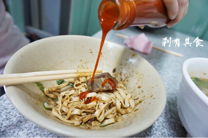 [台中西區美食] 高腳外省麵 @ 六十年老店 便宜不難吃