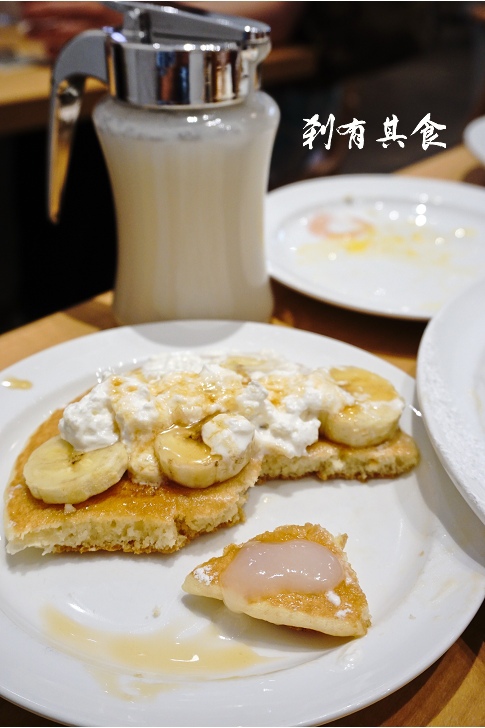 Eggs 'n Things 心齋橋店 | 大阪甜點推薦 香蕉奶油美式鬆餅 必吃排隊名店