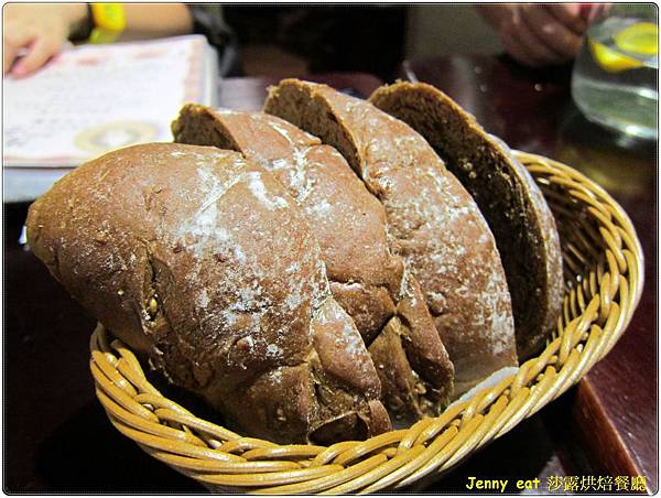 高雄=<食>莎露烘焙廚房 現代過去的衝突=-莎露烘焙 高雄=<食>莎露烘焙廚房 現代過去的衝突=-莎露烘焙