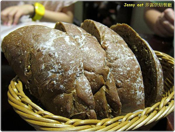 高雄=<食>莎露烘焙廚房 現代過去的衝突=-莎露烘焙 高雄=<食>莎露烘焙廚房 現代過去的衝突=-莎露烘焙