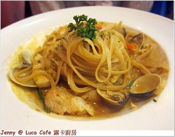 台中=<食>Luca Cafe 露卡廚房 ~ 讓我想起小情歌的一家店=-Luca Cafe 露卡廚房