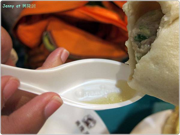 高雄=<食>興隆居 早起的鳥兒有湯包吃 咕嚕咕嚕=-興隆居 高雄=<食>興隆居 早起的鳥兒有湯包吃 咕嚕咕嚕=-興隆居