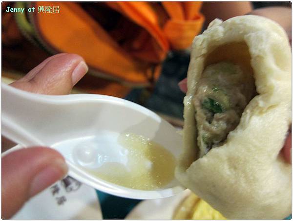 高雄=<食>興隆居 早起的鳥兒有湯包吃 咕嚕咕嚕=-興隆居 高雄=<食>興隆居 早起的鳥兒有湯包吃 咕嚕咕嚕=-興隆居