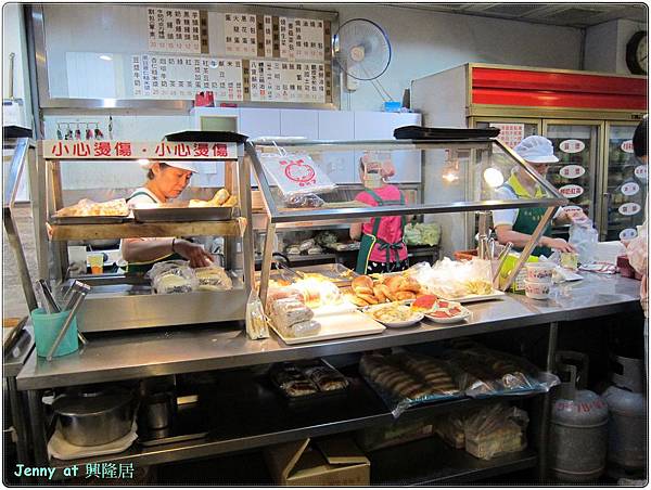 高雄=<食>興隆居 早起的鳥兒有湯包吃 咕嚕咕嚕=-興隆居 高雄=<食>興隆居 早起的鳥兒有湯包吃 咕嚕咕嚕=-興隆居