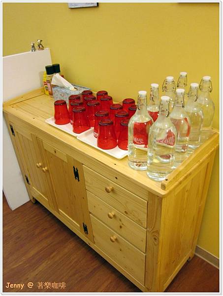 (已歇業)高雄=<食>新堀江商圈高CP值的新選擇 著樂廚坊=-DROOL CAFE (已歇業)高雄=<食>新堀江商圈高CP值的新選擇 著樂廚坊=-DROOL CAFE