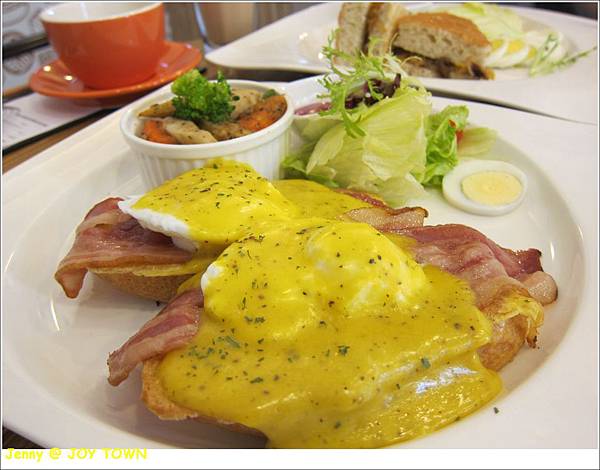 高雄=<食>嘿 我不是練功的!我是輕食店!!! 忠義堂 JOY TOWN=-JOY TOWN 高雄=<食>嘿 我不是練功的!我是輕食店!!! 忠義堂 JOY TOWN=-JOY TOWN