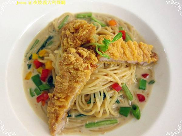 高雄=<食>夜坡義大利餐廳 人潮眾多排隊店=-夜坡義大利餐廳 高雄=<食>夜坡義大利餐廳 人潮眾多排隊店=-夜坡義大利餐廳