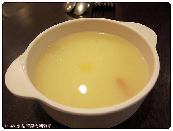 高雄=<食>高應大附近便宜又好吃的義大利麵 朵莉義大利麵屋=-朵莉義大利麵 高雄=<食>高應大附近便宜又好吃的義大利麵 朵莉義大利麵屋=-朵莉義大利麵