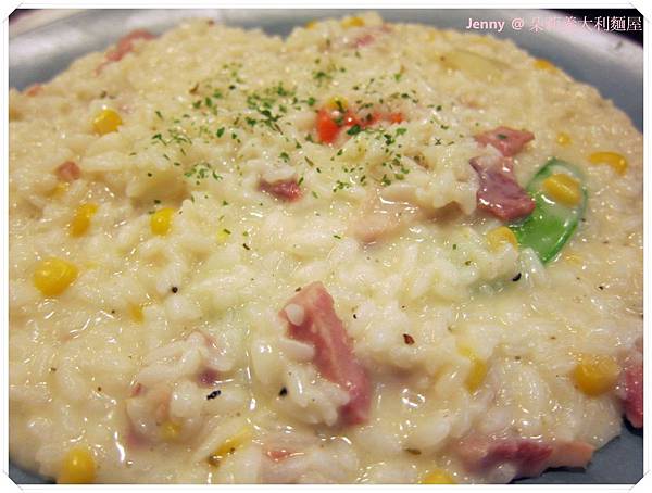 高雄=<食>高應大附近便宜又好吃的義大利麵 朵莉義大利麵屋=-朵莉義大利麵 高雄=<食>高應大附近便宜又好吃的義大利麵 朵莉義大利麵屋=-朵莉義大利麵