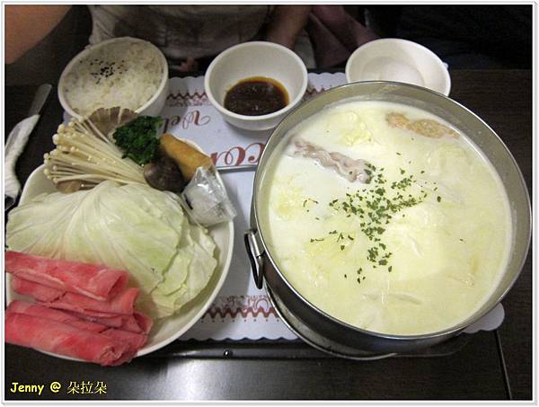 高雄=<食>朵拉朵義式料理 逛街肚子餓時好伙伴=-朵拉朵義式料理 高雄=<食>朵拉朵義式料理 逛街肚子餓時好伙伴=-朵拉朵義式料理