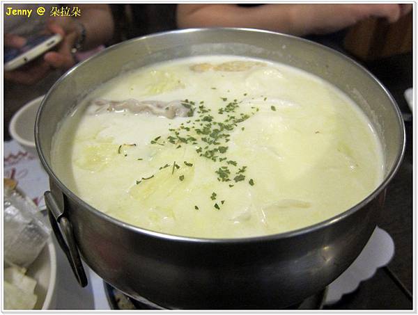 高雄=<食>朵拉朵義式料理 逛街肚子餓時好伙伴=-朵拉朵義式料理 高雄=<食>朵拉朵義式料理 逛街肚子餓時好伙伴=-朵拉朵義式料理