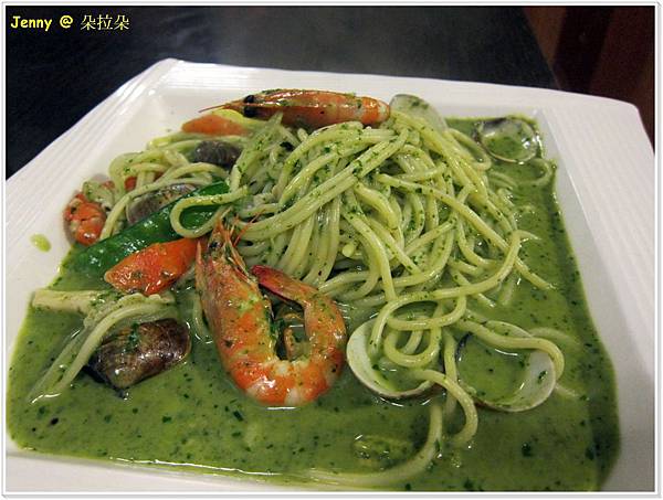 高雄=<食>朵拉朵義式料理 逛街肚子餓時好伙伴=-朵拉朵義式料理 高雄=<食>朵拉朵義式料理 逛街肚子餓時好伙伴=-朵拉朵義式料理