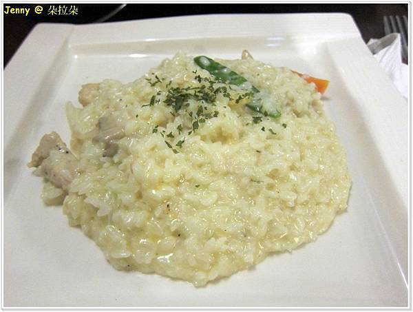 高雄=<食>朵拉朵義式料理 逛街肚子餓時好伙伴=-朵拉朵義式料理 高雄=<食>朵拉朵義式料理 逛街肚子餓時好伙伴=-朵拉朵義式料理