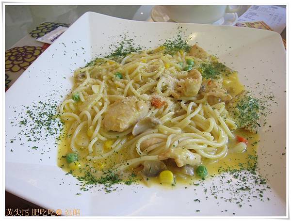 高雄左營區=<食>逗館複合式餐廳=-逗館複合式餐廳 高雄左營區=<食>逗館複合式餐廳=-逗館複合式餐廳