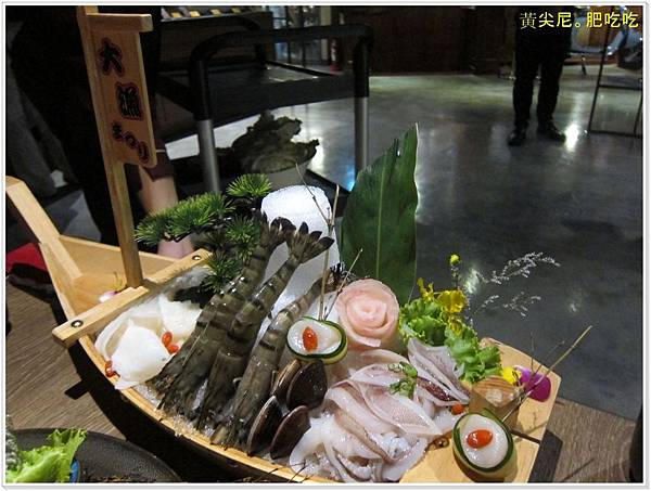 高雄前金區=<食>右京棧 讓我們全家讚不絕口~ 文末有肉品招待券抽獎=-右京棧