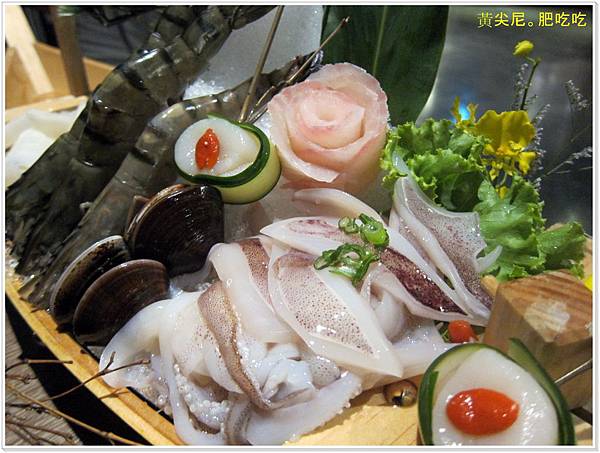 高雄前金區=<食>右京棧 讓我們全家讚不絕口~ 文末有肉品招待券抽獎=-右京棧