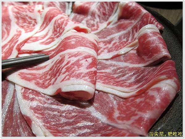 高雄前金區=<食>右京棧 讓我們全家讚不絕口~ 文末有肉品招待券抽獎=-右京棧