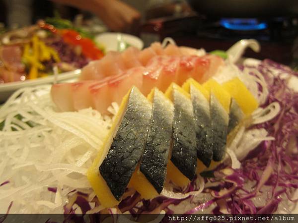 高雄鹽埕區=<食>城市商旅-高雄真愛館~ 家族聚餐新據點合菜攤=-城市商旅 高雄鹽埕區=<食>城市商旅-高雄真愛館~ 家族聚餐新據點合菜攤=-城市商旅