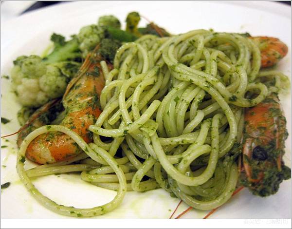 高雄鼓山區=<食>白帽廚坊 ~ 一步一步攻佔青海路的餐廳吧!!!!=-白帽廚坊 高雄鼓山區=<食>白帽廚坊 ~ 一步一步攻佔青海路的餐廳吧!!!!=-白帽廚坊