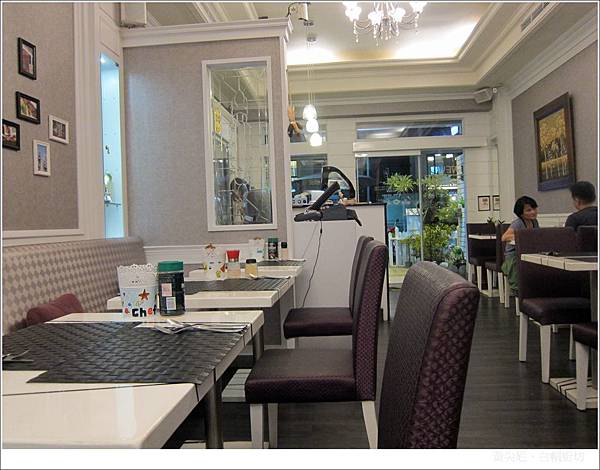 高雄鼓山區=<食>白帽廚坊 ~ 一步一步攻佔青海路的餐廳吧!!!!=-白帽廚坊 高雄鼓山區=<食>白帽廚坊 ~ 一步一步攻佔青海路的餐廳吧!!!!=-白帽廚坊