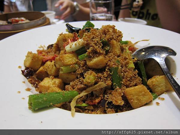 高雄左營區=<食>東方宴~家庭聚餐好選擇融合港式及熱炒=-東方宴 高雄左營區=<食>東方宴~家庭聚餐好選擇融合港式及熱炒=-東方宴