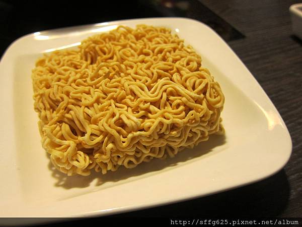 高雄左營區=<食>次迴麻辣鍋物 ~ 可是我比較愛昆布=-次迴麻辣鍋物