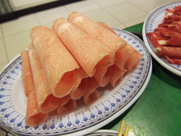 高雄鳳山區=<食>尚鼎麻辣火鍋 完全走一種食材新鮮的路線=-尚鼎麻辣火鍋