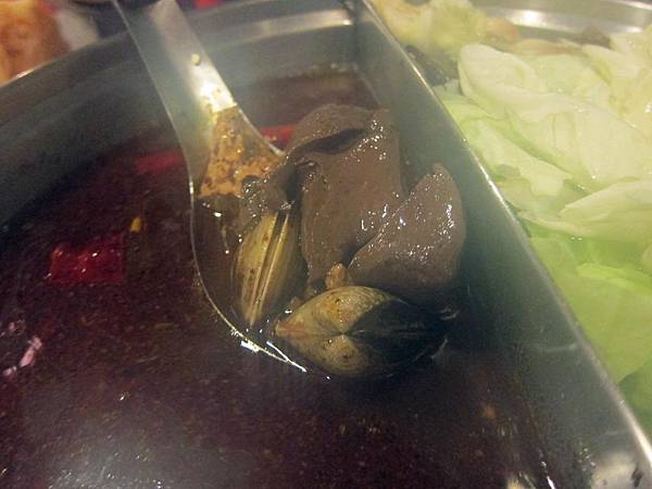 高雄鳳山區=<食>尚鼎麻辣火鍋 完全走一種食材新鮮的路線=-尚鼎麻辣火鍋