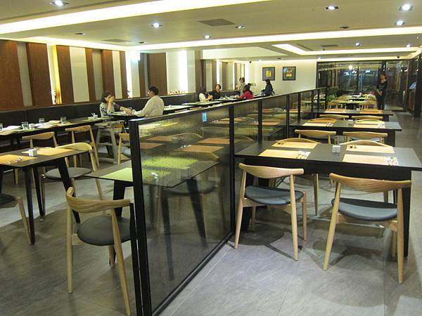 高雄苓雅區=<試吃>Double Veggie 蔬活食堂 一種環遊世界的概念蔬食=-Double Veggie 高雄苓雅區=<試吃>Double Veggie 蔬活食堂 一種環遊世界的概念蔬食=-Double Veggie