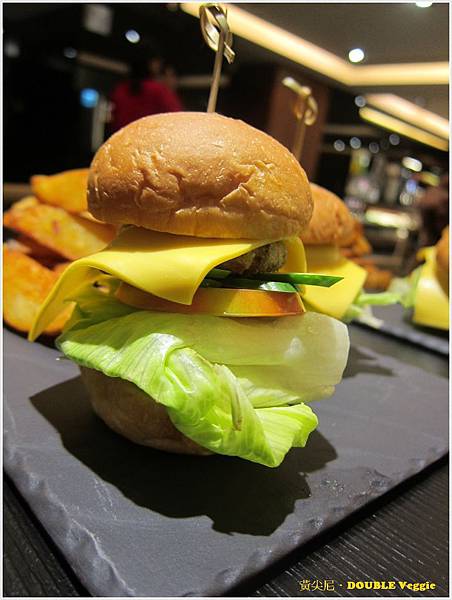 高雄苓雅區=<試吃>Double Veggie 蔬活食堂 一種環遊世界的概念蔬食=-Double Veggie 高雄苓雅區=<試吃>Double Veggie 蔬活食堂 一種環遊世界的概念蔬食=-Double Veggie