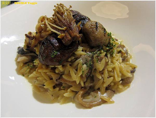 高雄苓雅區=<試吃>Double Veggie 蔬活食堂 一種環遊世界的概念蔬食=-Double Veggie 高雄苓雅區=<試吃>Double Veggie 蔬活食堂 一種環遊世界的概念蔬食=-Double Veggie