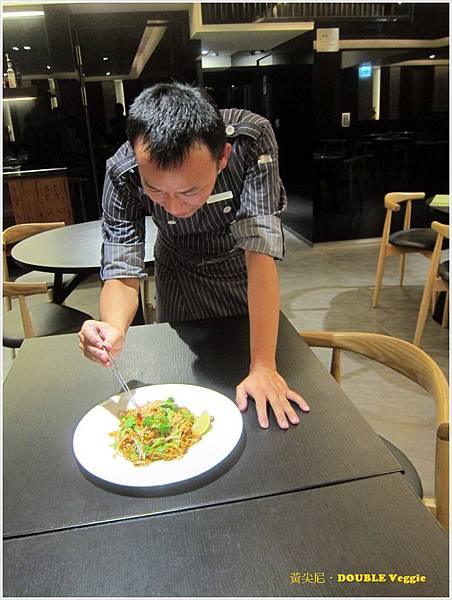 高雄苓雅區=<試吃>Double Veggie 蔬活食堂 一種環遊世界的概念蔬食=-Double Veggie 高雄苓雅區=<試吃>Double Veggie 蔬活食堂 一種環遊世界的概念蔬食=-Double Veggie